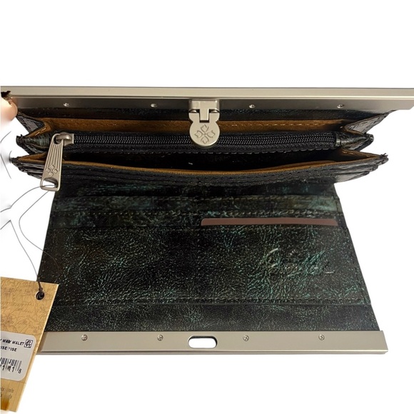 NWT Patricia Nash NWT CAUCHY Wallet turquoise tooled - Picture 4 of 8